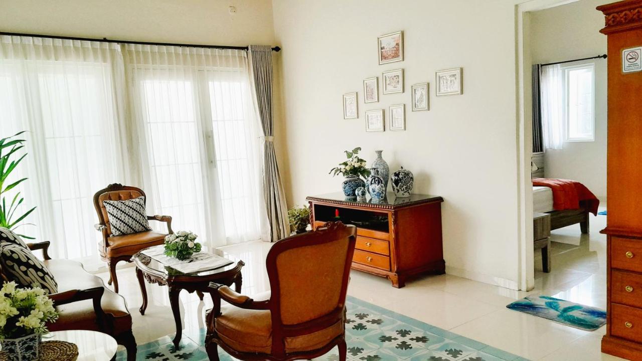 Surokarsan 9 House Yogyakarta Hotel Ngoại thất bức ảnh