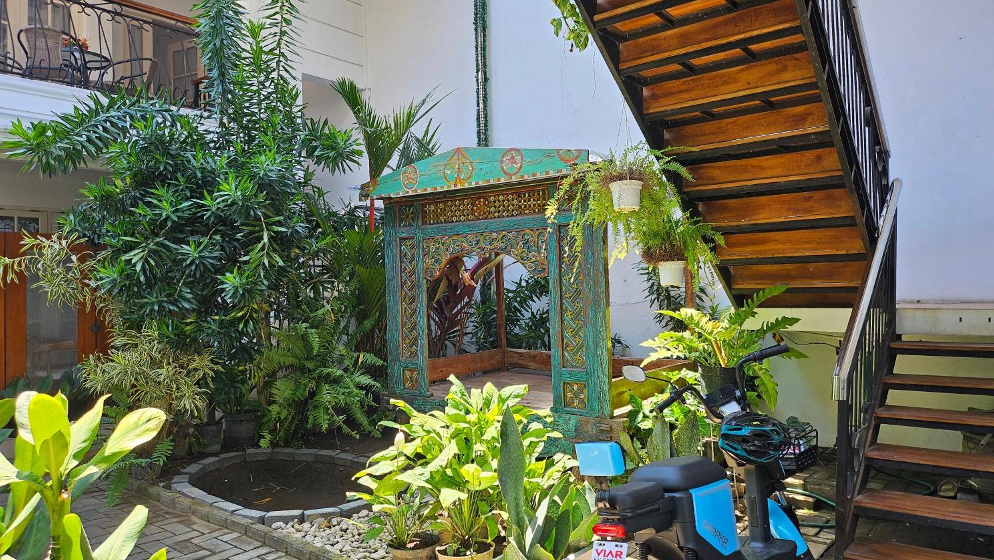 Surokarsan 9 House Yogyakarta Hotel Ngoại thất bức ảnh