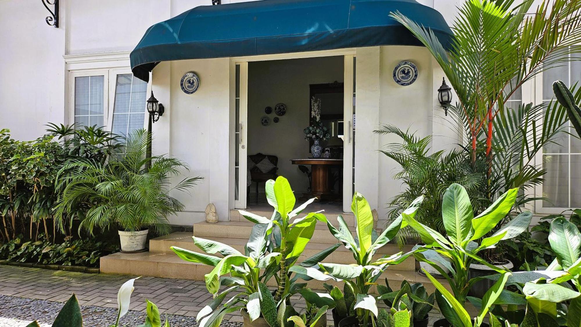 Surokarsan 9 House Yogyakarta Hotel Phòng bức ảnh